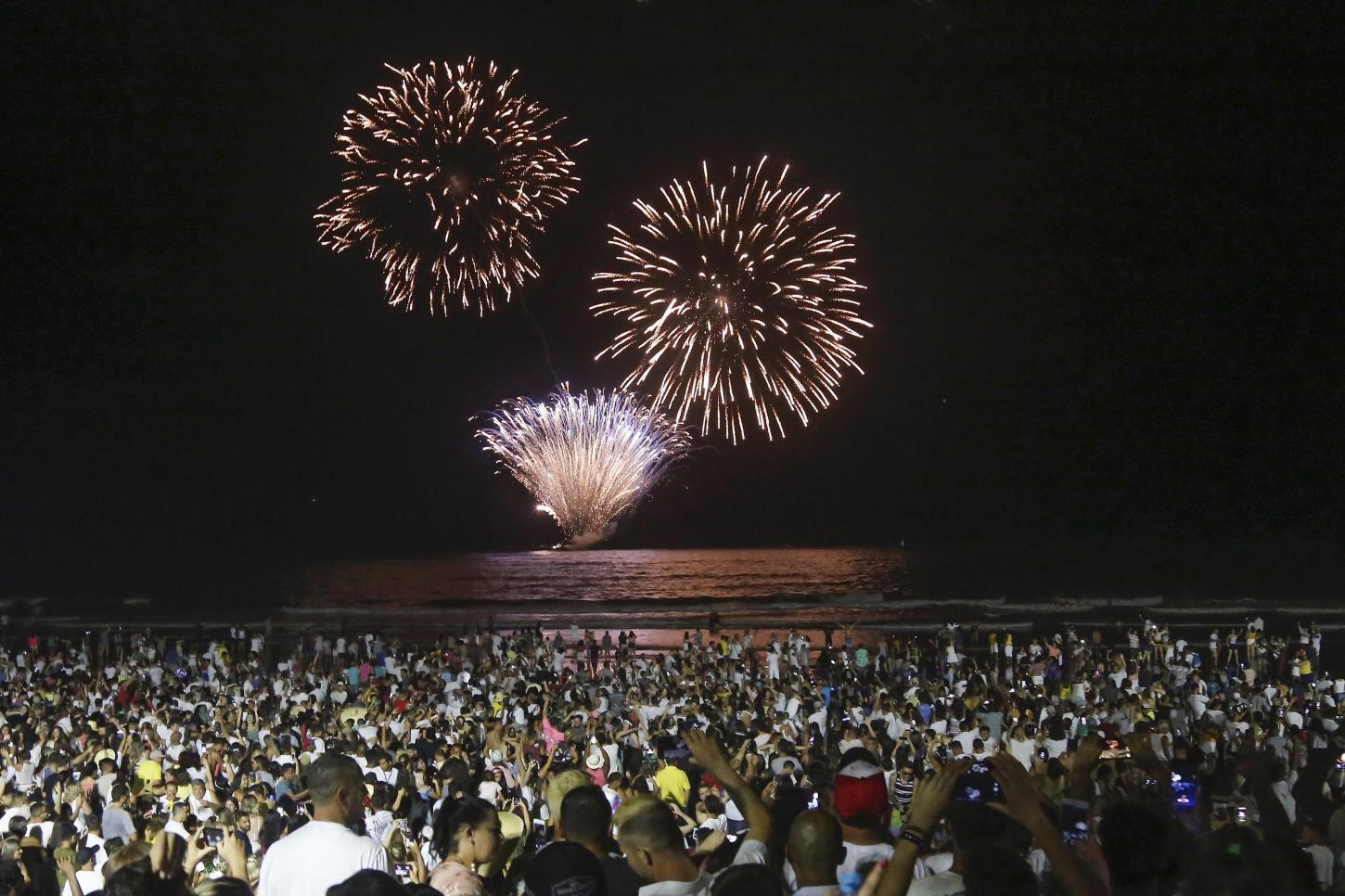 Alerta sobre compra e uso de fogos de artifício nas festas de fim de ano