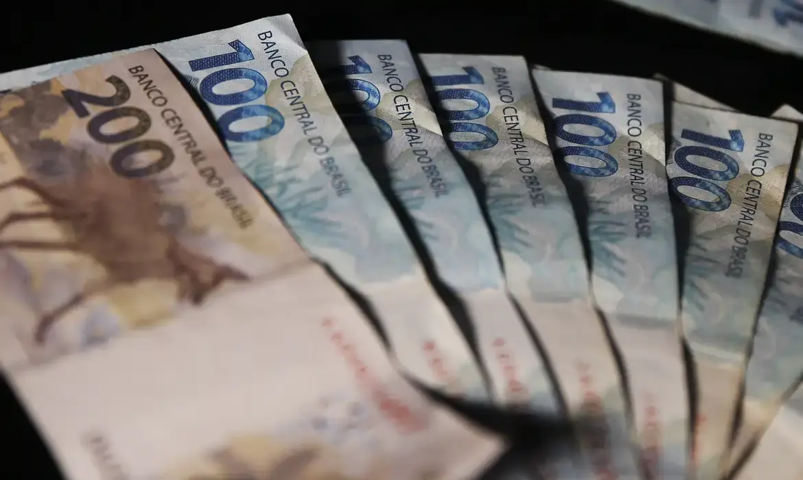 Mais de 141 mil ainda não sacaram abono salarial
