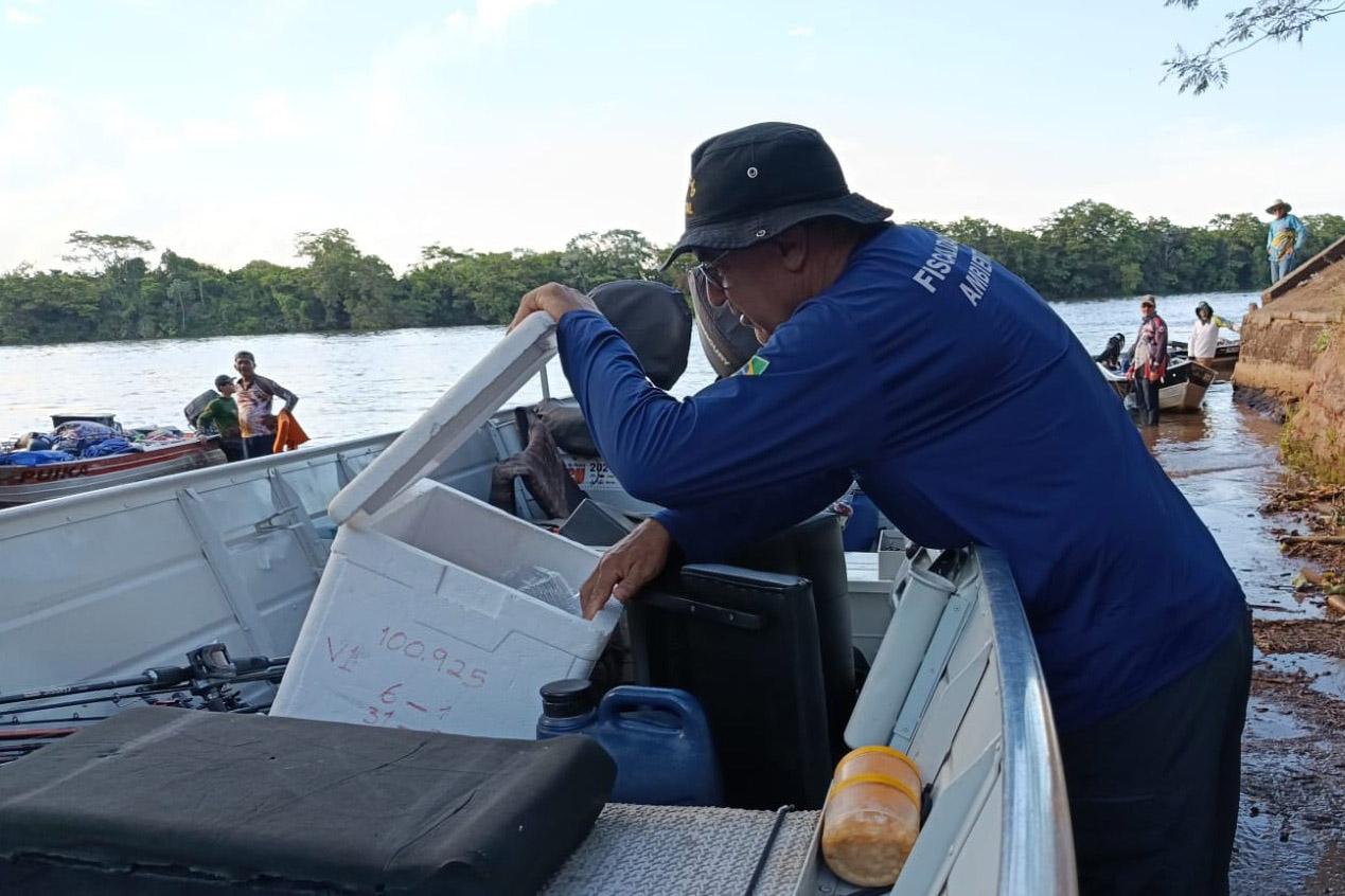 Agentes abordam 150 embarcações ao longo dos rios Paraná e Ivaí