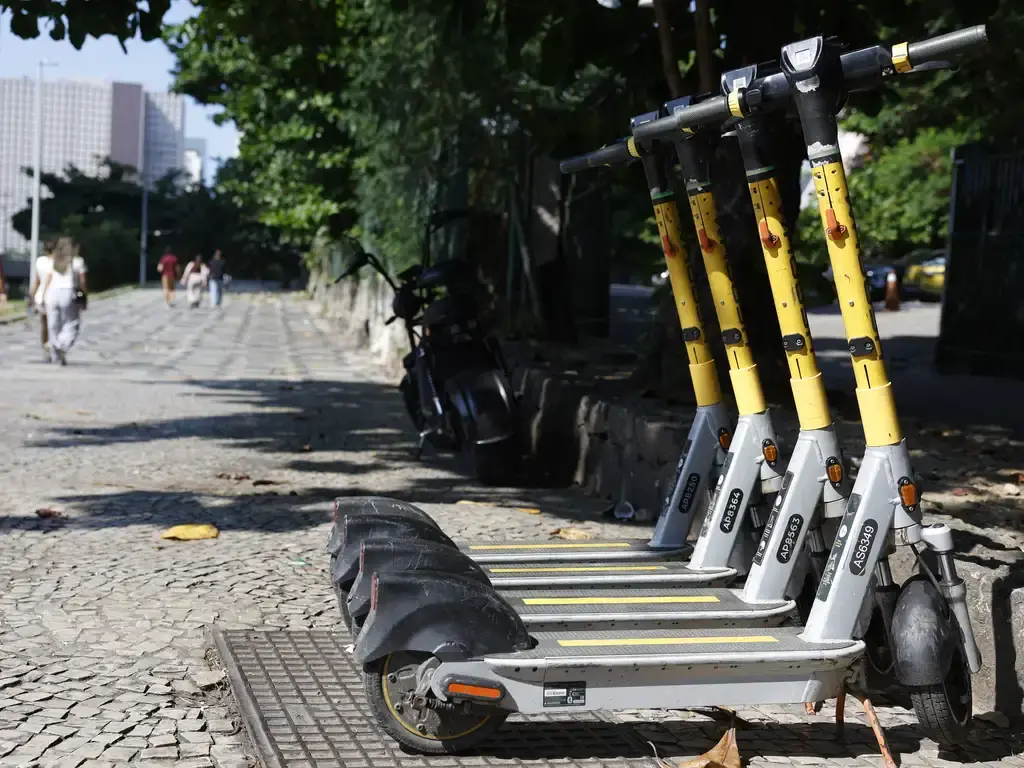 Patinetes elétricos terão regulamentação para circulação em Paranavaí