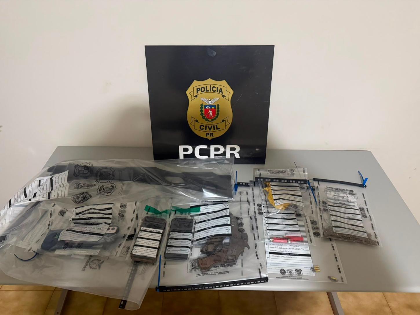 Três são presos por tráfico de drogas e posse de arma de fogo no Noroeste