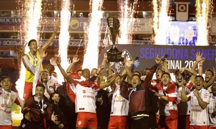 A “resenha” sobre a conquista do título pelo Atlético de Paranavaí diante do Paraná